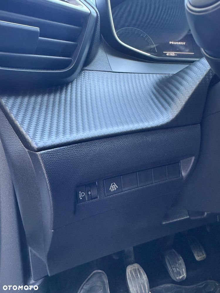 Peugeot 2008 PureTech 100 Active S&S BVM6 - 10