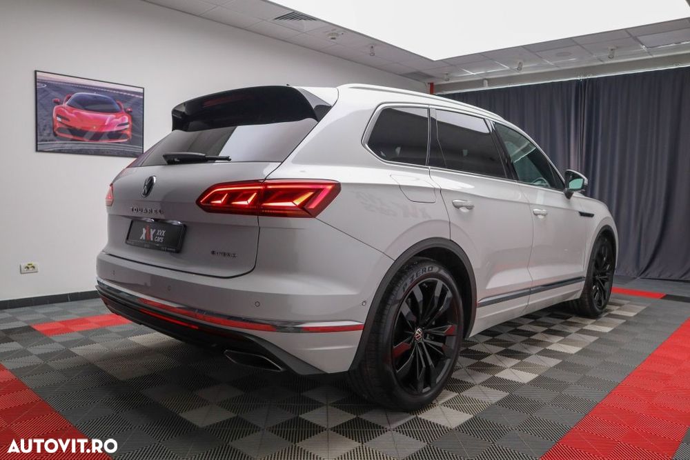 Volkswagen Touareg - 4