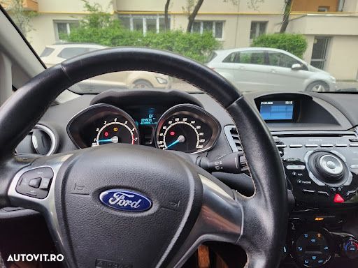 Ford Fiesta 1.0 EcoBoost ST Line - 10