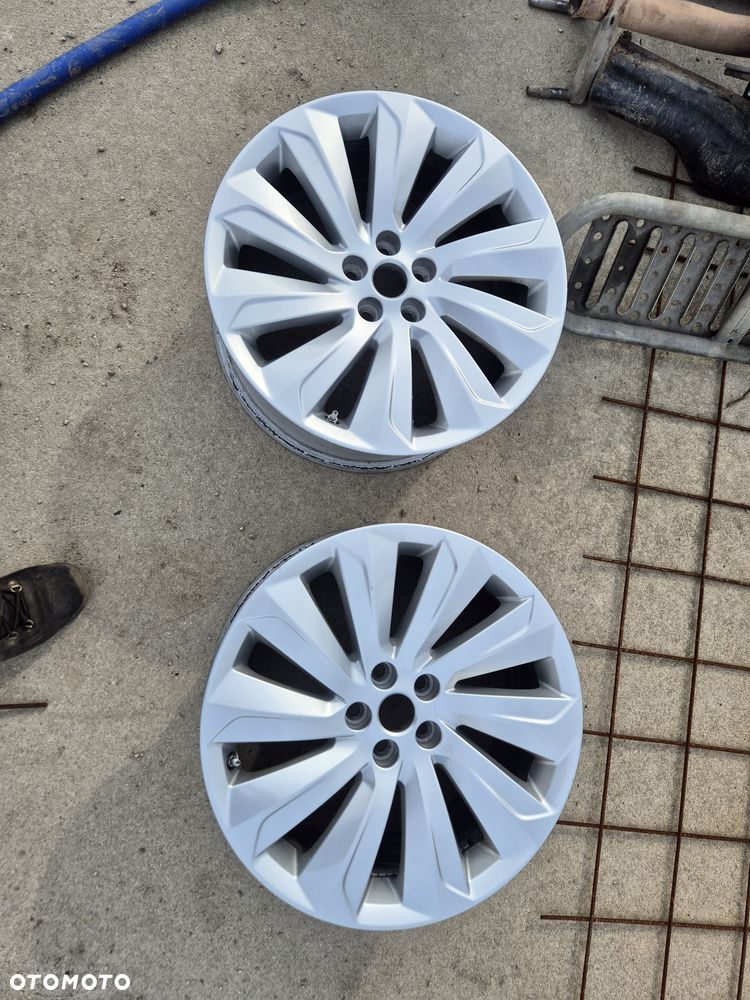 Felgi JAGUAR E pace 19 cali org stan bdb - 2