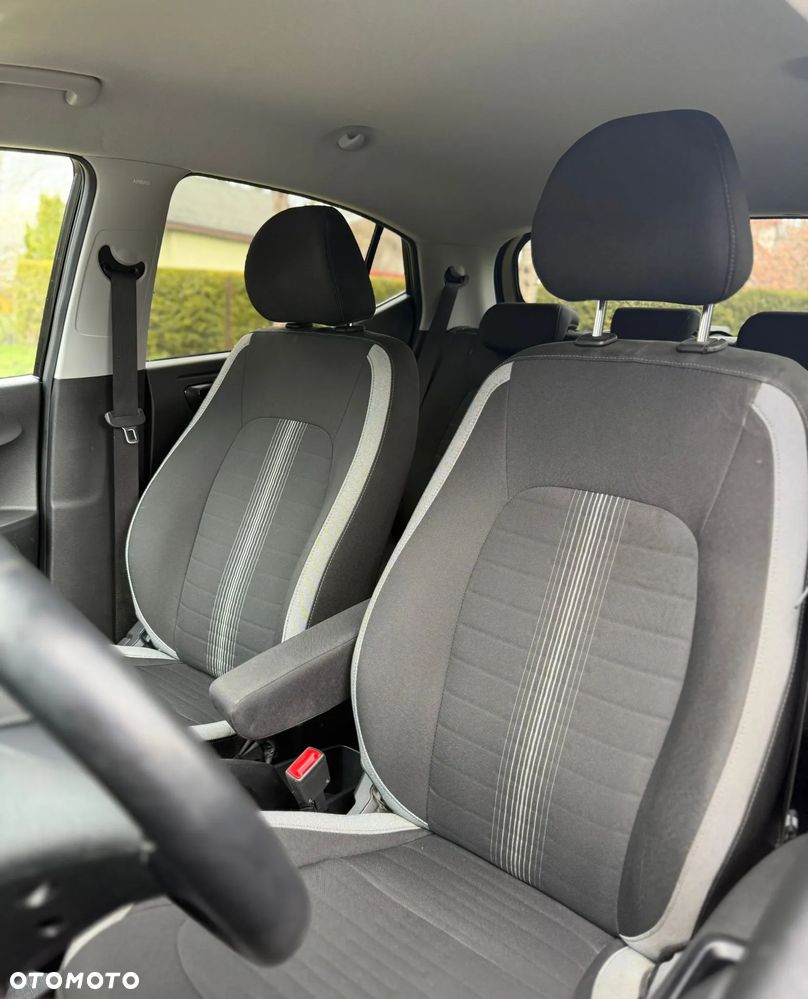 Hyundai i10 1.0 EDITION 30+ - 15