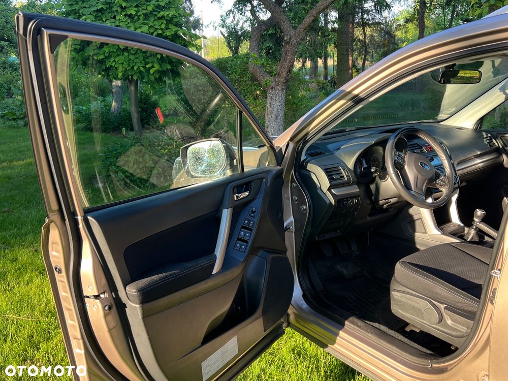 Subaru Forester 2.0i Exclusive - 4