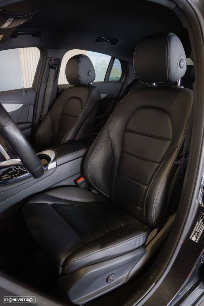 Mercedes-Benz GLC 300 de Coupe 4Matic 9G-TRONIC AMG Line - 26