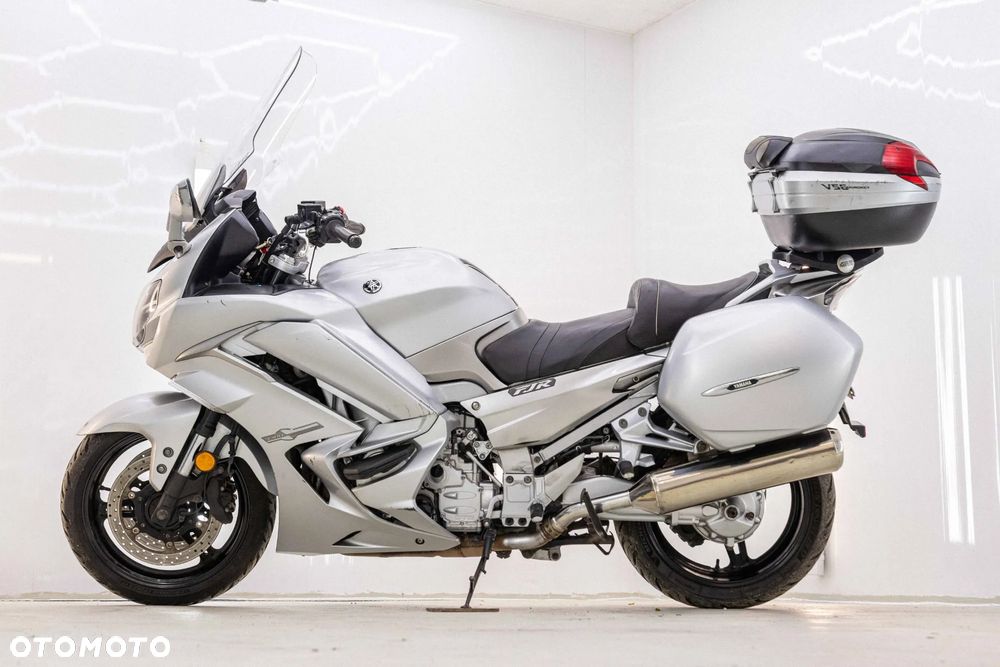 Yamaha FJR - 9