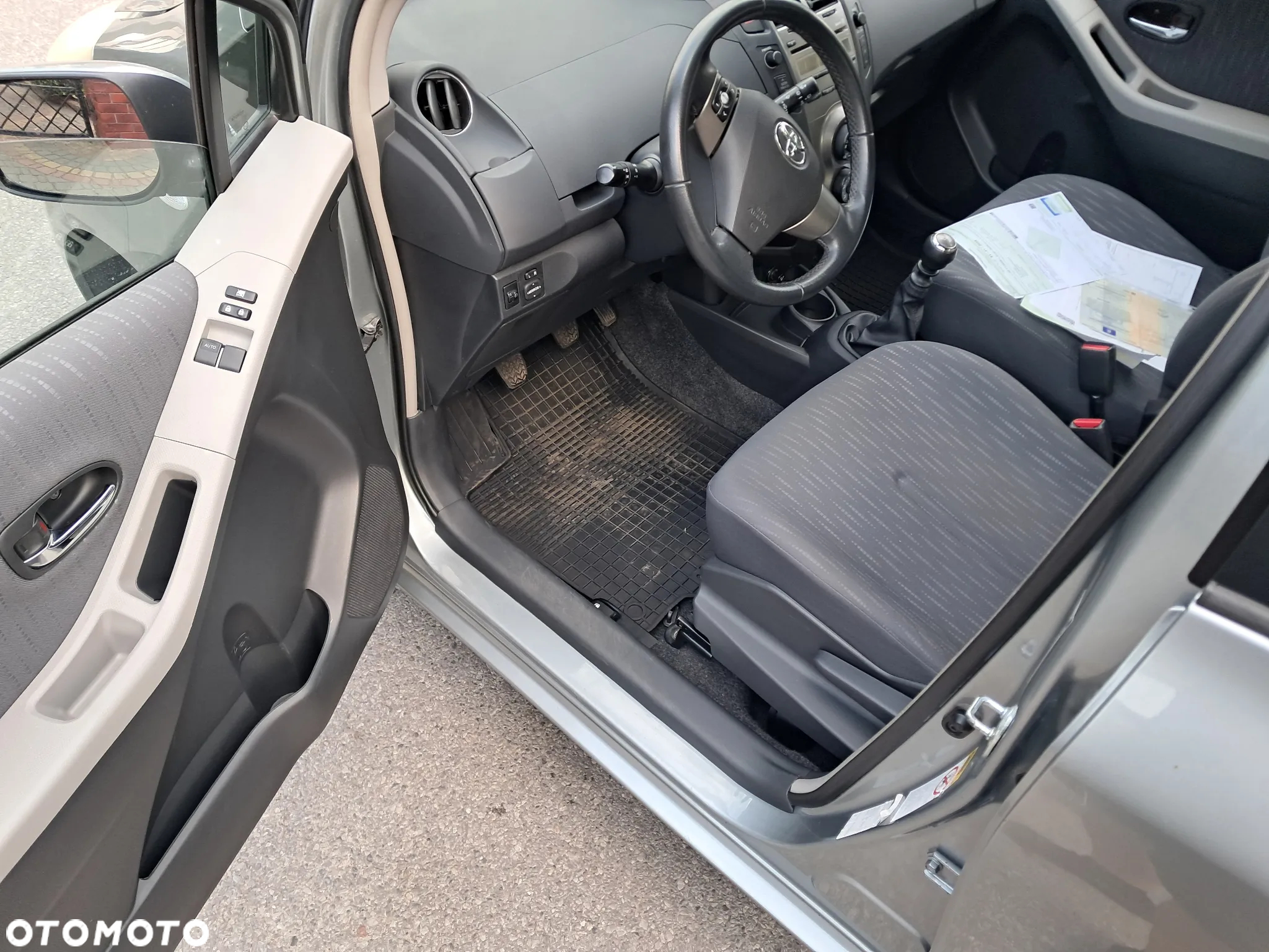 Toyota Yaris 1.33 Life - 4