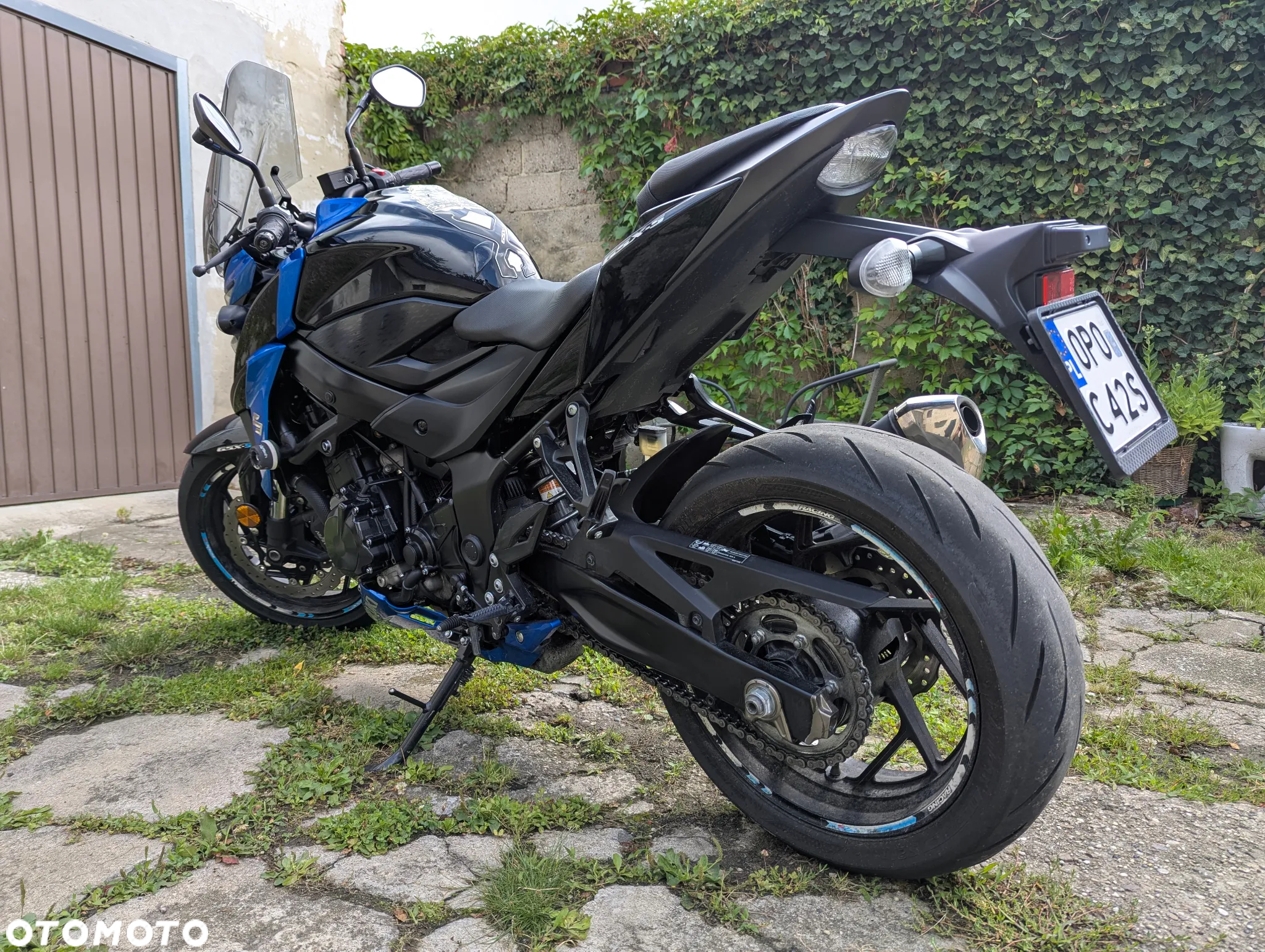 Suzuki GSX - 18