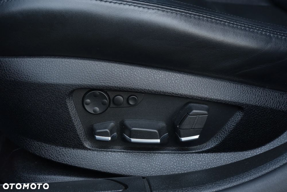 BMW Seria 7 740d xDrive - 11