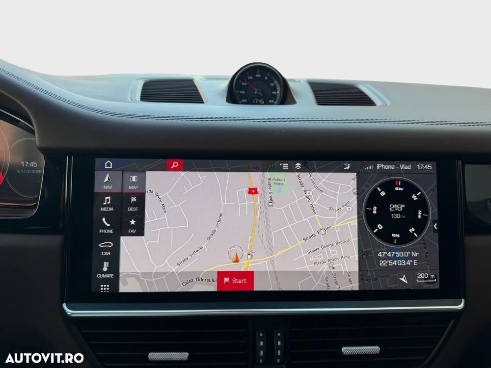 Porsche Cayenne - 16