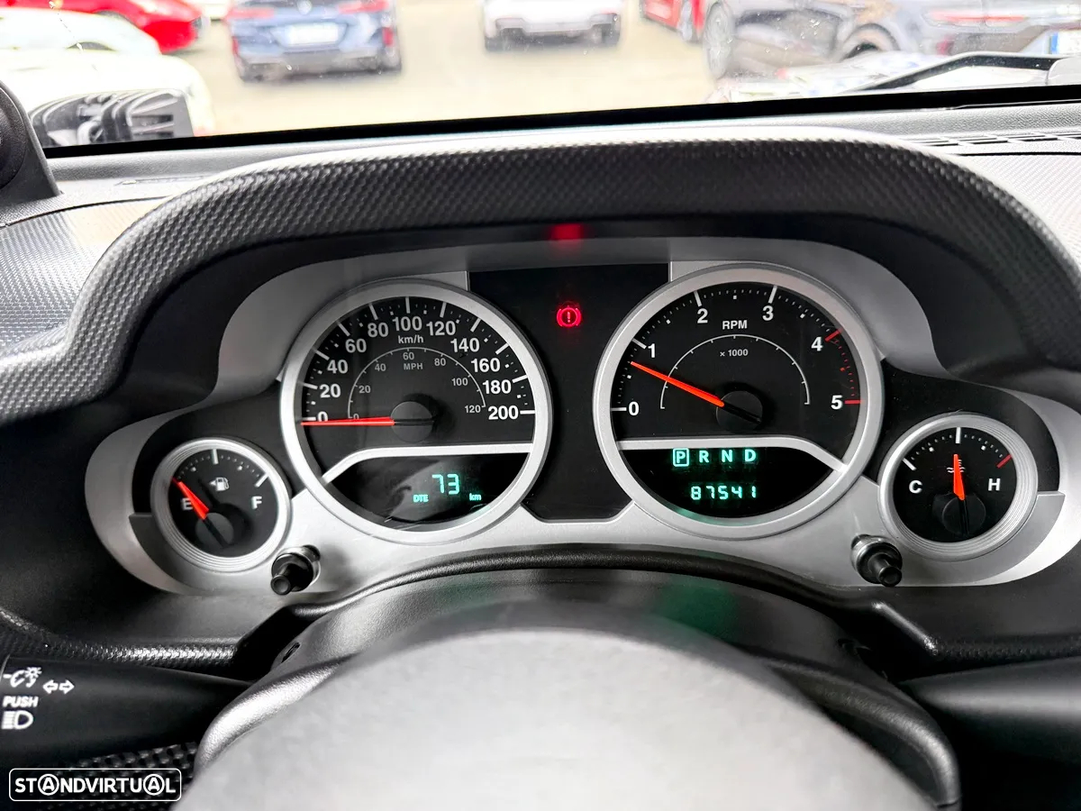 Jeep Wrangler 2.8 CRD ATX Sport - 14