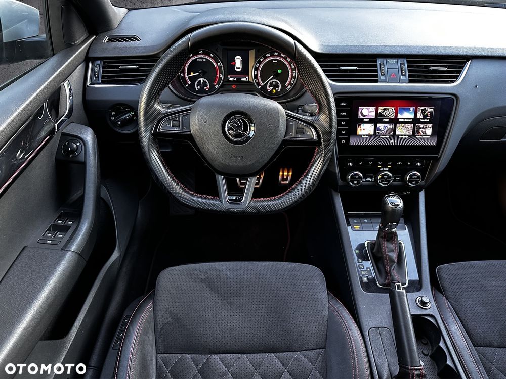 Skoda Octavia 2.0 TSI RS Challenge 245 DSG - 9