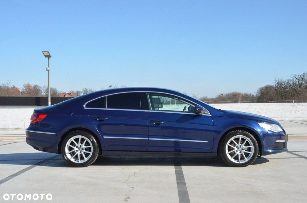 Volkswagen Passat CC 2.0 Blue TDI - 9