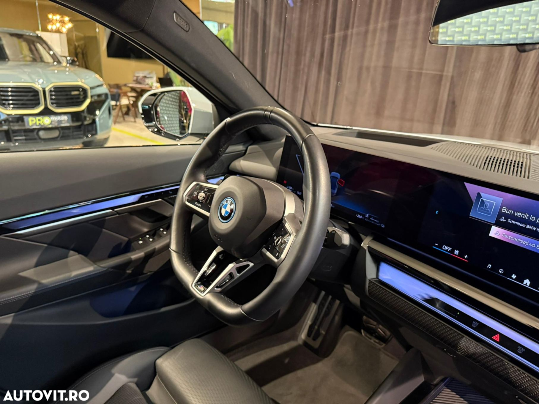 BMW Seria 5 550e xDrive Aut. - 25