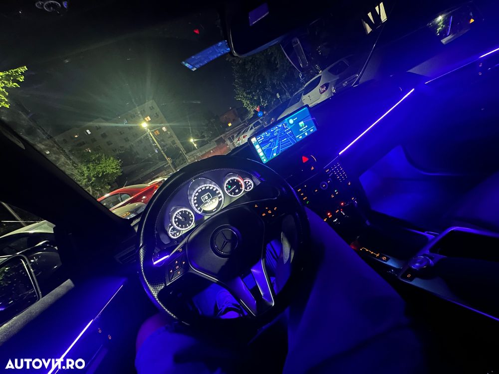 Mercedes-Benz E 220 CDI DPF BlueEFFICIENCY 7G-TRONIC - 7