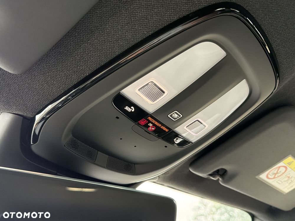 Volvo XC 40 - 30