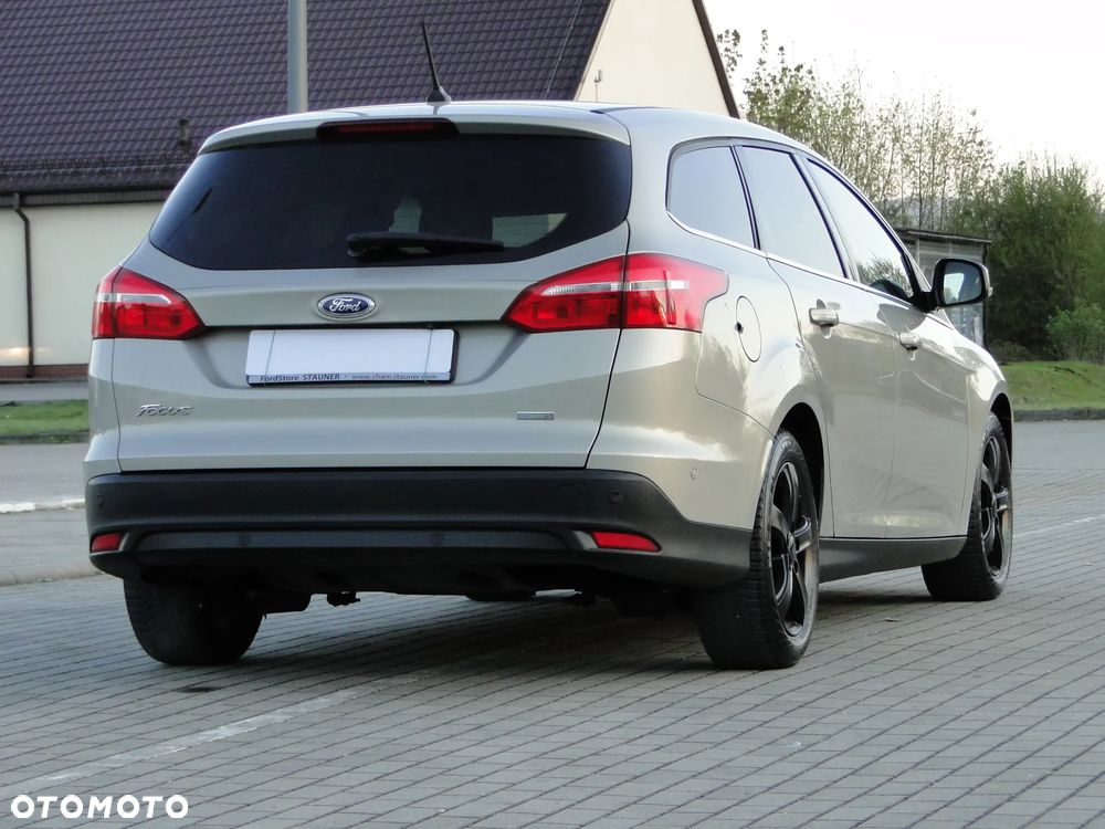 Ford Focus 1.0 EcoBoost STart-Stopp-System TITANIUM X - 4