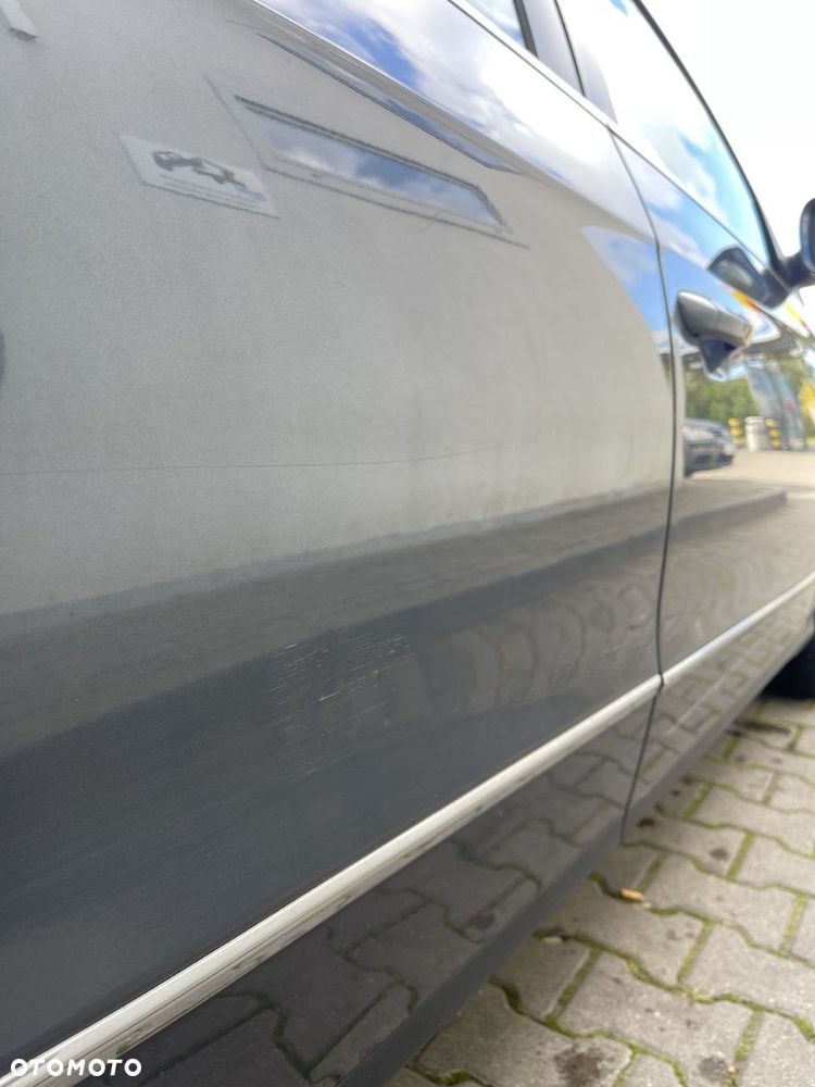 Volkswagen Passat - 4