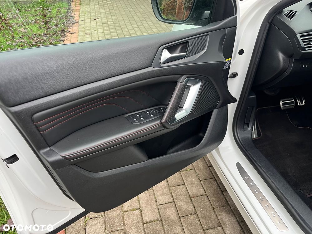 Peugeot 308 PureTech 130 GPF EAT8 Stop & Start Tech Edition - 18