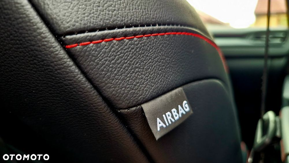 Ford Kuga 2.5 Duratec PHEV ST-LINE X - 24