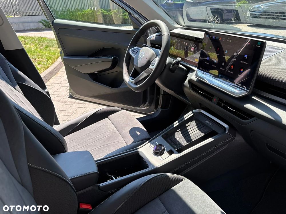 Volkswagen T-Roc 1.5 eTSI Style DSG - 29