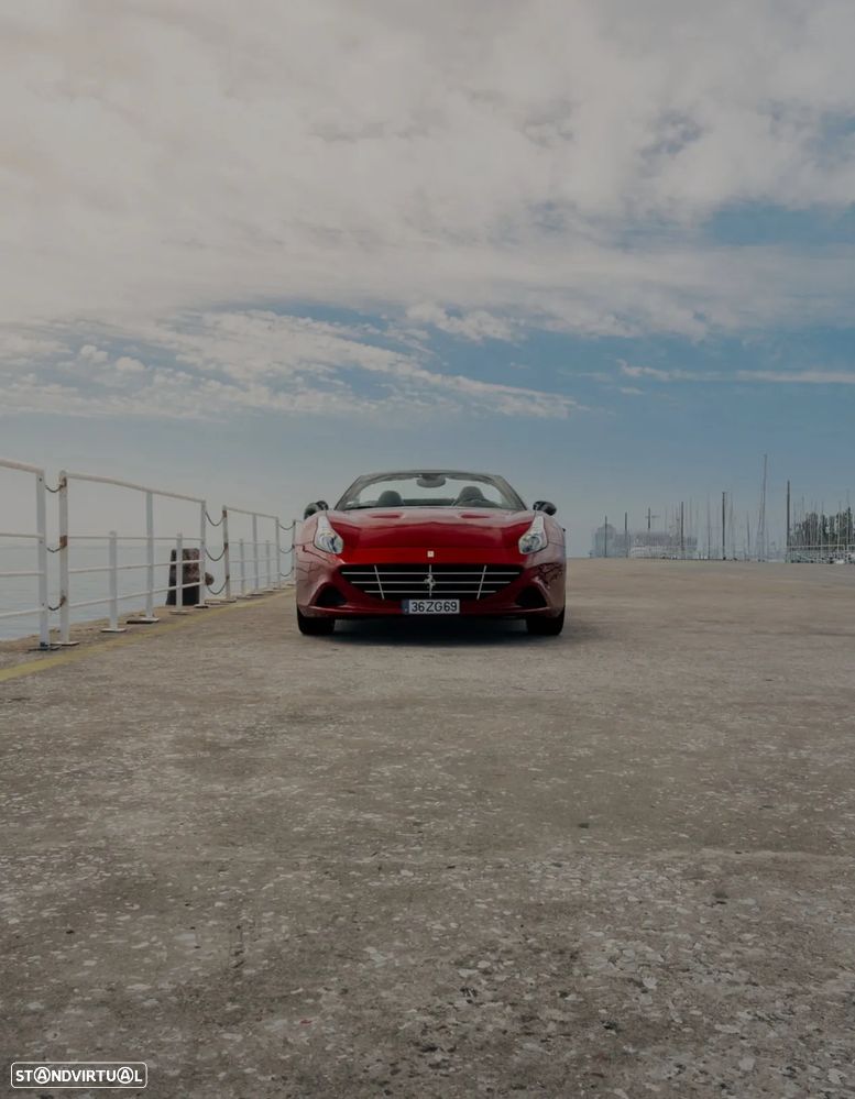 Ferrari California T - 20