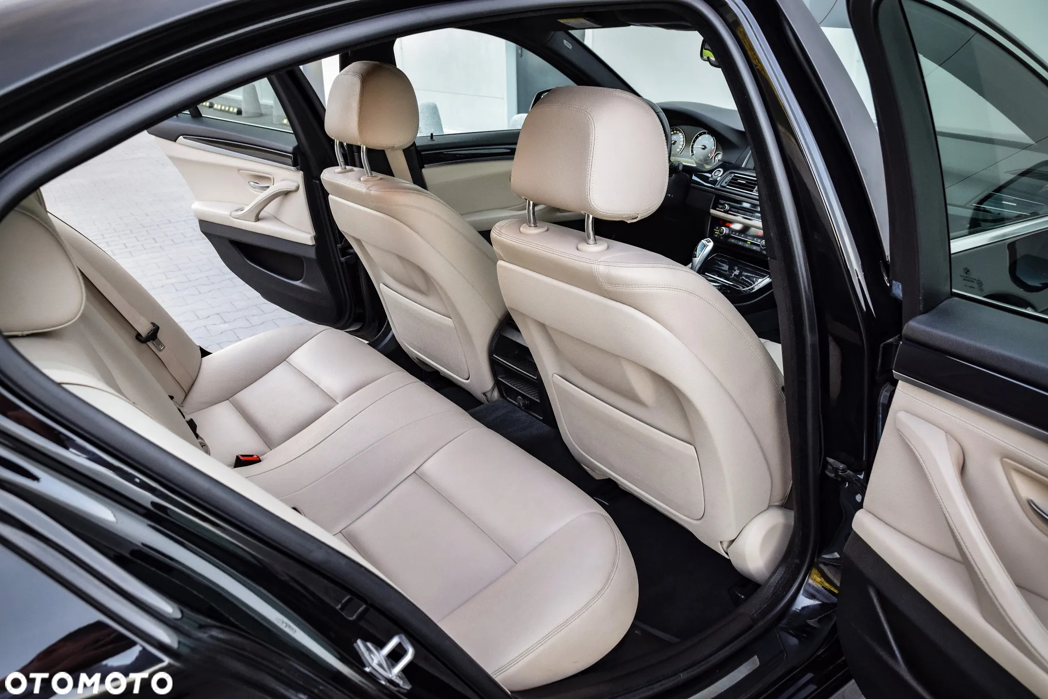 BMW Seria 5 518d Luxury Line sport - 22