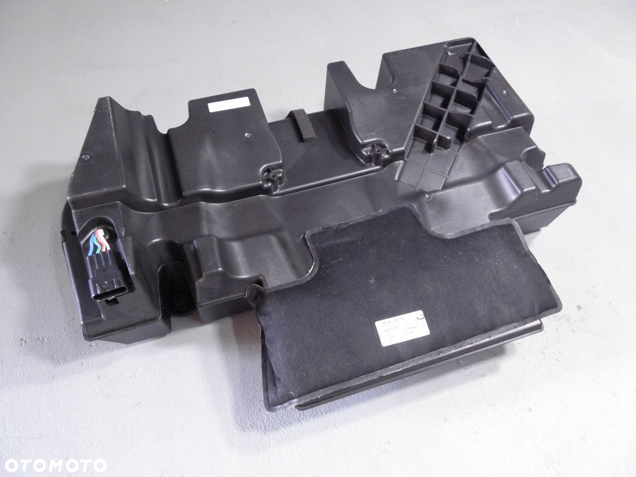 RANGE ROVER VOGUE L405 // GŁOŚNIK SUBWOOFER - 5