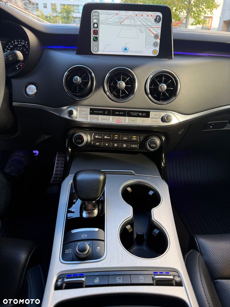 Kia Stinger - 21