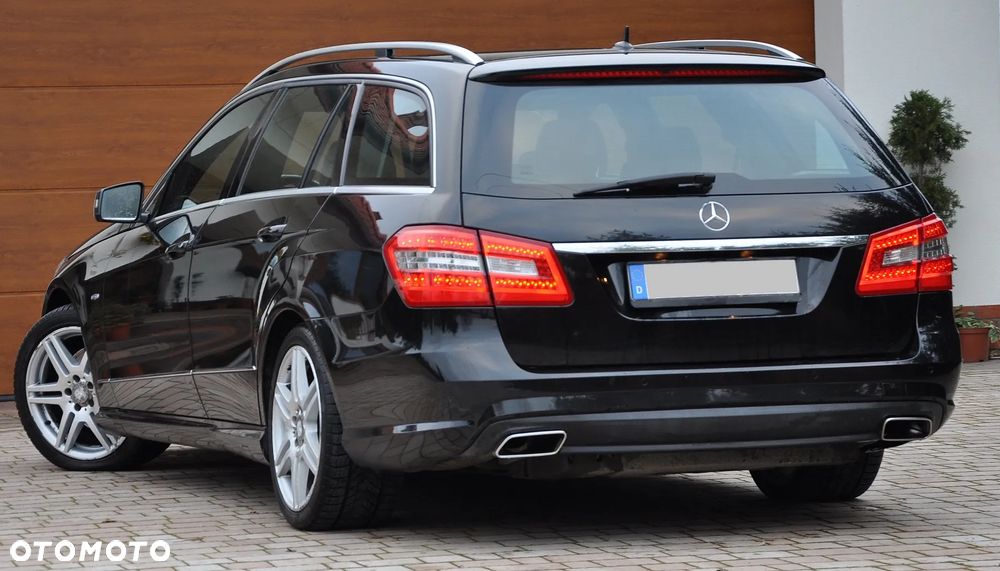 Mercedes-Benz Klasa E 350 CDI DPF BlueEFFICIENCY 7G-TRONIC Avantgarde - 4