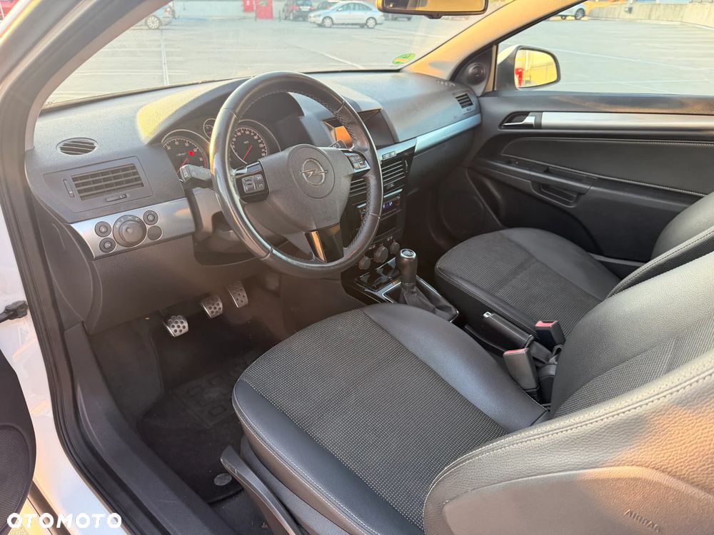Opel Astra 1.8 Sport - 10