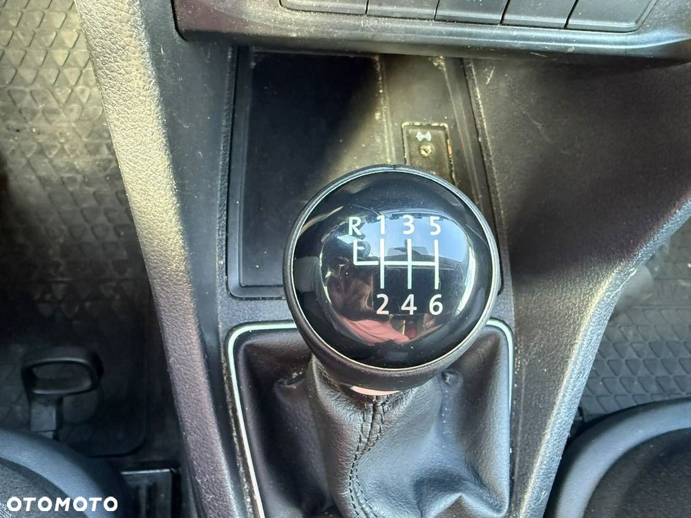 Volkswagen Caddy - 16