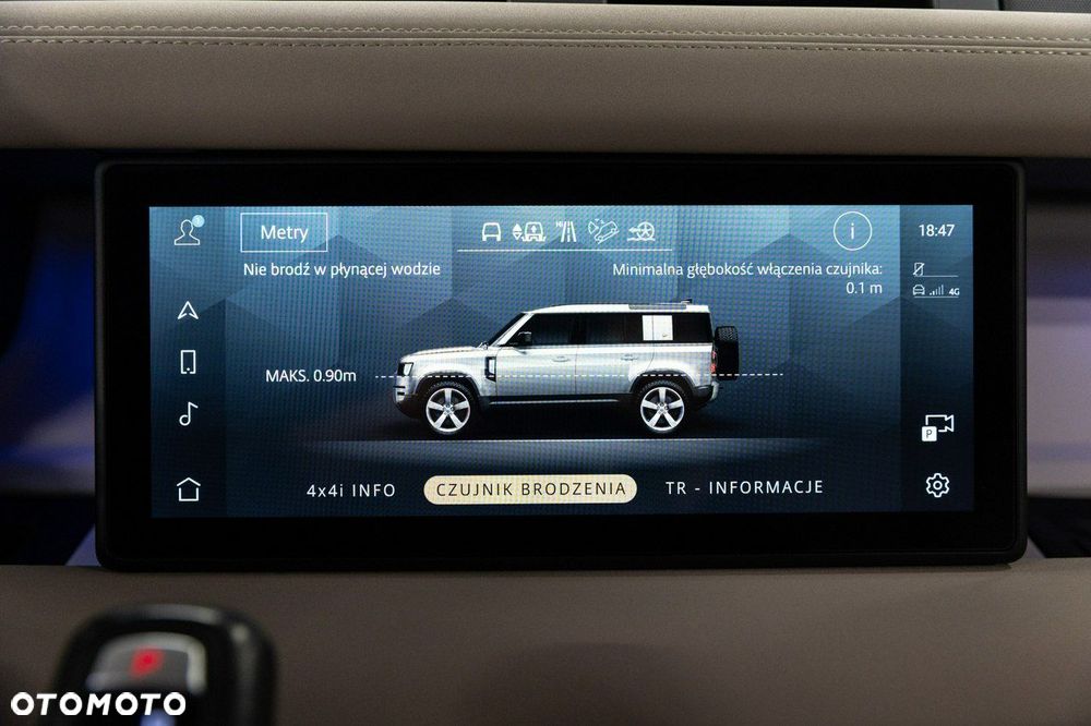 Land Rover Defender - 40