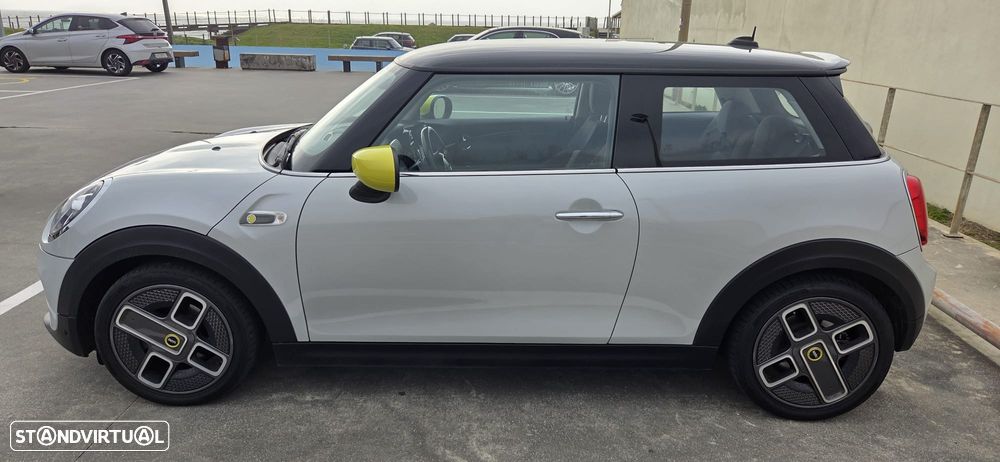 MINI 3 Portas Cooper SE Classic - 5