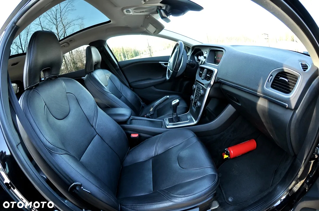 Volvo V40 D2 Drive-E Summum - 17