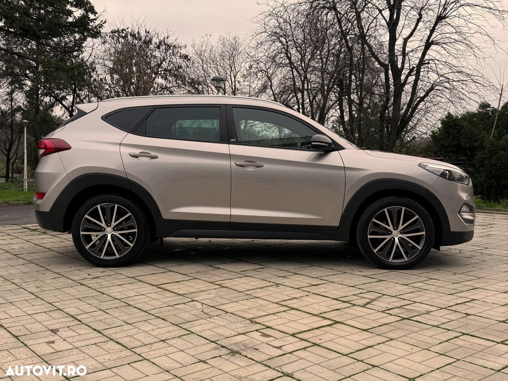 Hyundai Tucson blue 1.7 CRDi 2WD DCT Premium - 12
