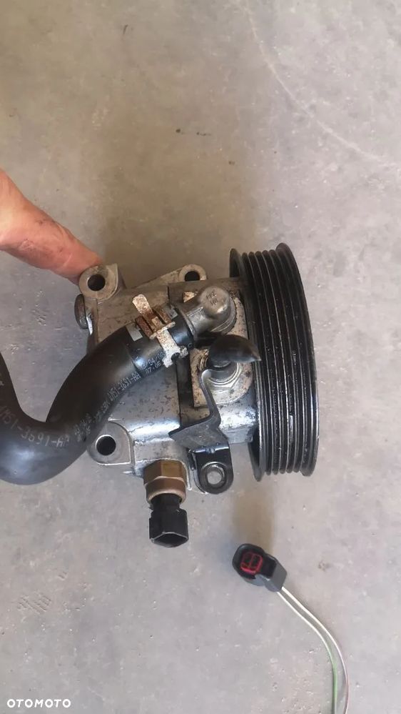 POMPA WSPOMAGANIA FORD FOCUS MK2 1.6 i - 2