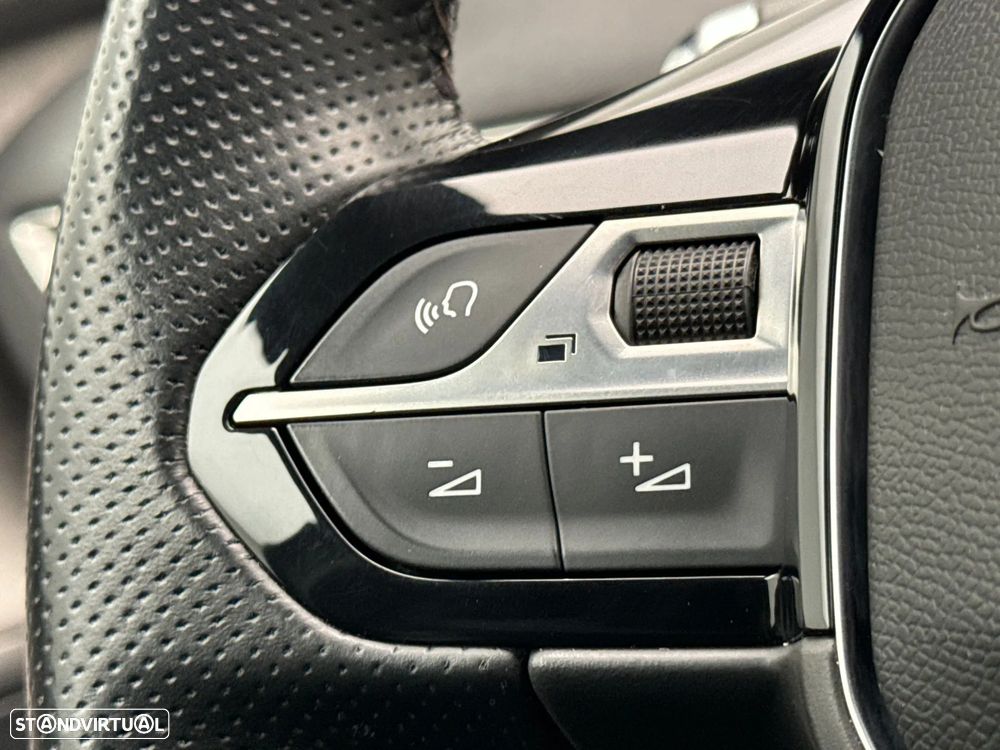Peugeot 5008 BlueHDI 130 EAT8 GT - 33