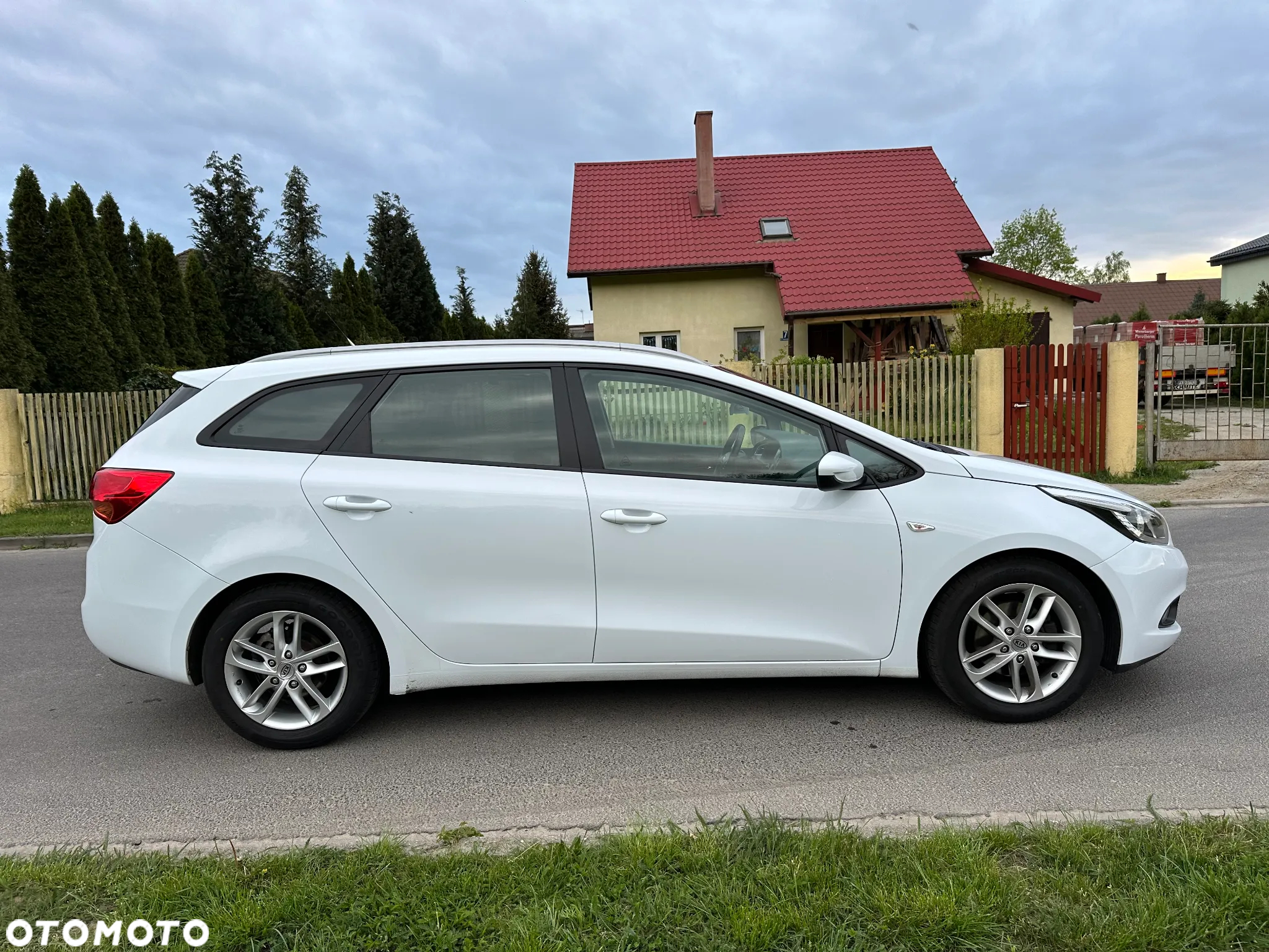 Kia Ceed 1.6 GDI Edition 7 - 10