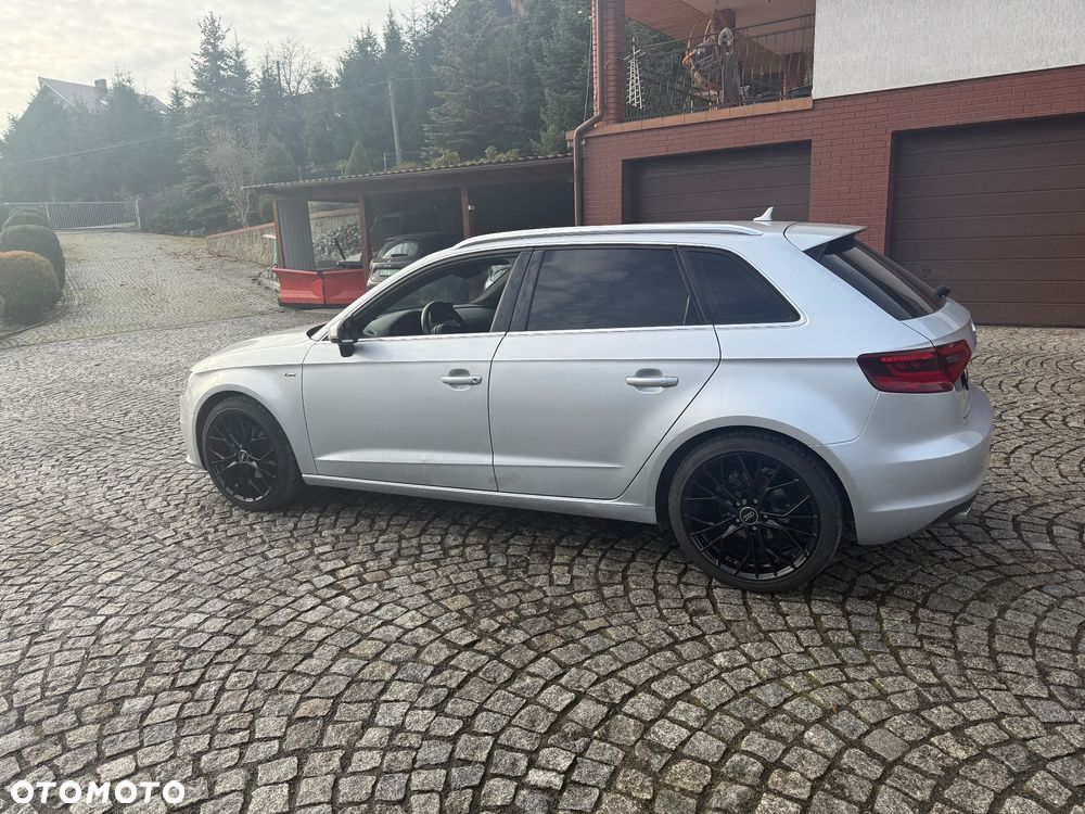 Audi A3 Sportback 1.6 TDI DPF S line Sportpaket - 5