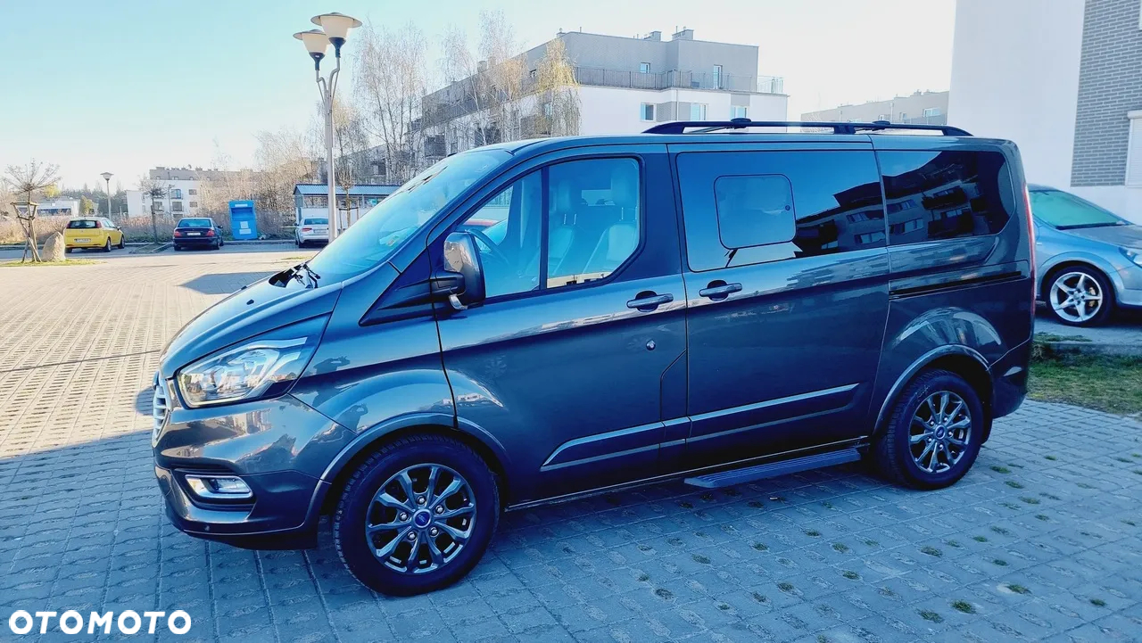 Ford Tourneo Custom - 3