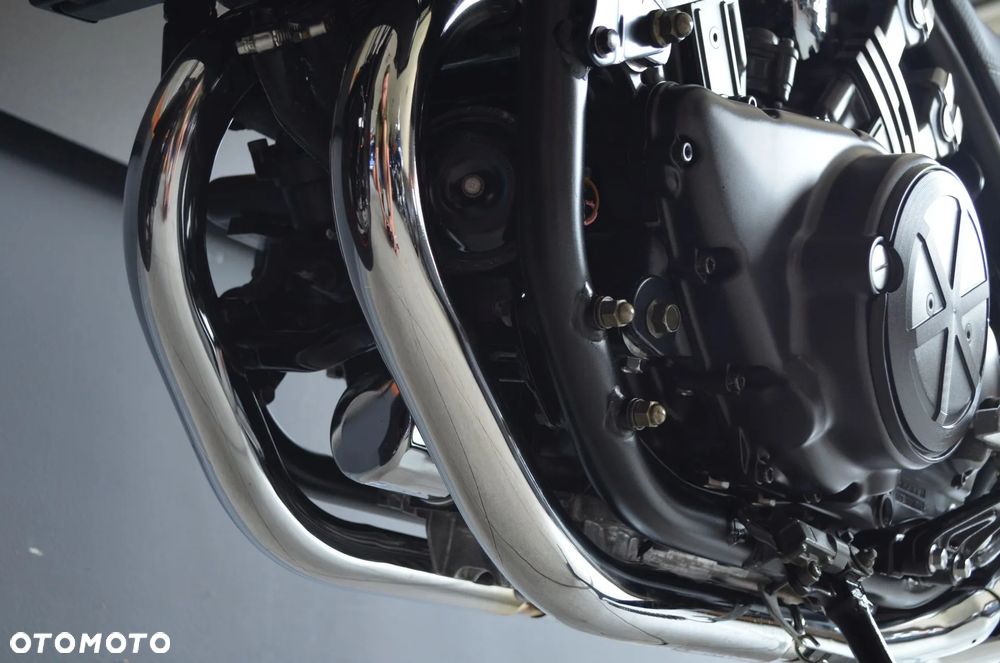 Yamaha V-MAX - 35