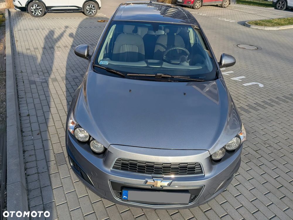 Chevrolet Aveo 1.4 16V LT - 2