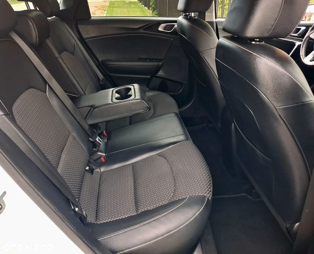 Kia Ceed 1.4 T-GDI OPF Platinum Edition - 18