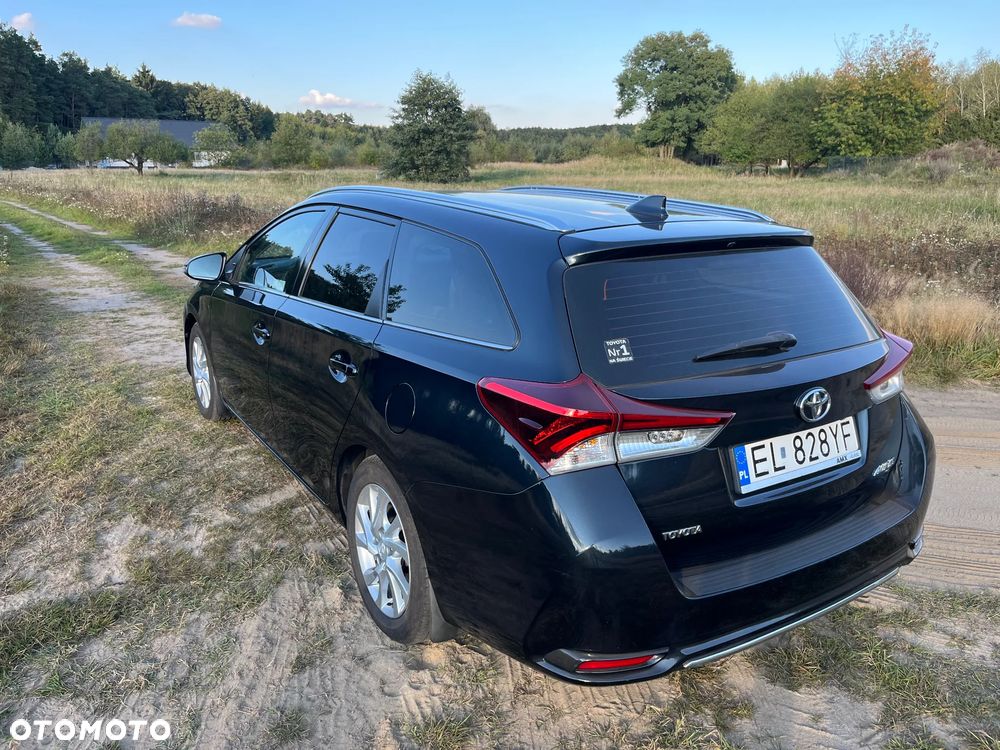 Toyota Auris 1.6 Comfort - 5