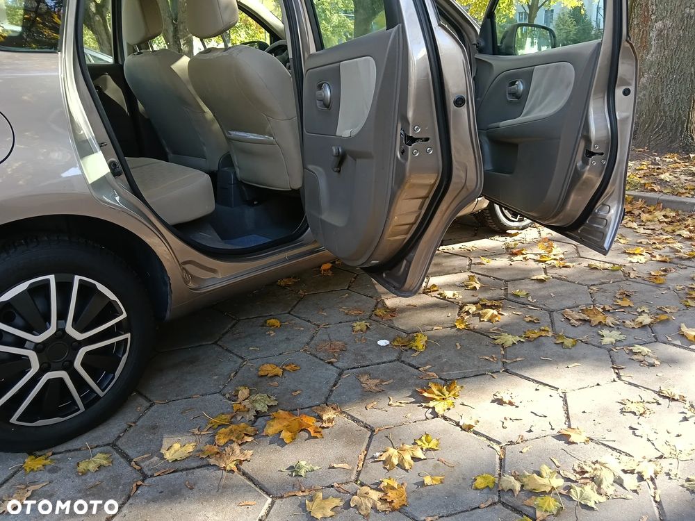 Nissan Note - 16