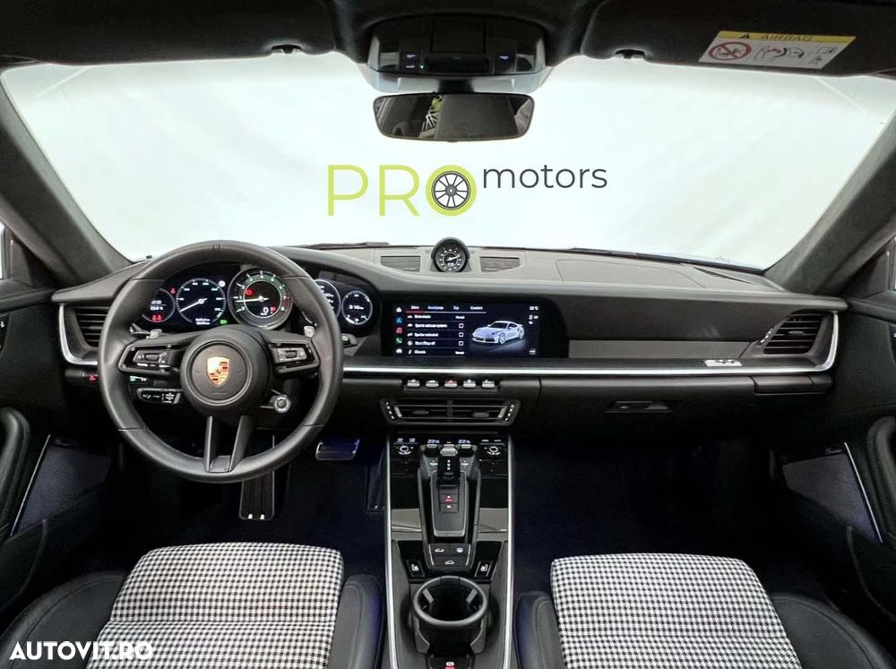Porsche 911-TURBO-S - 9