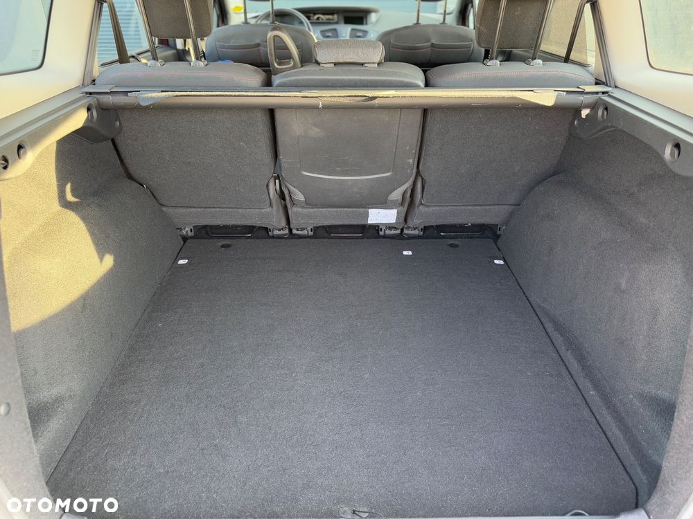 Renault Grand Scenic - 14