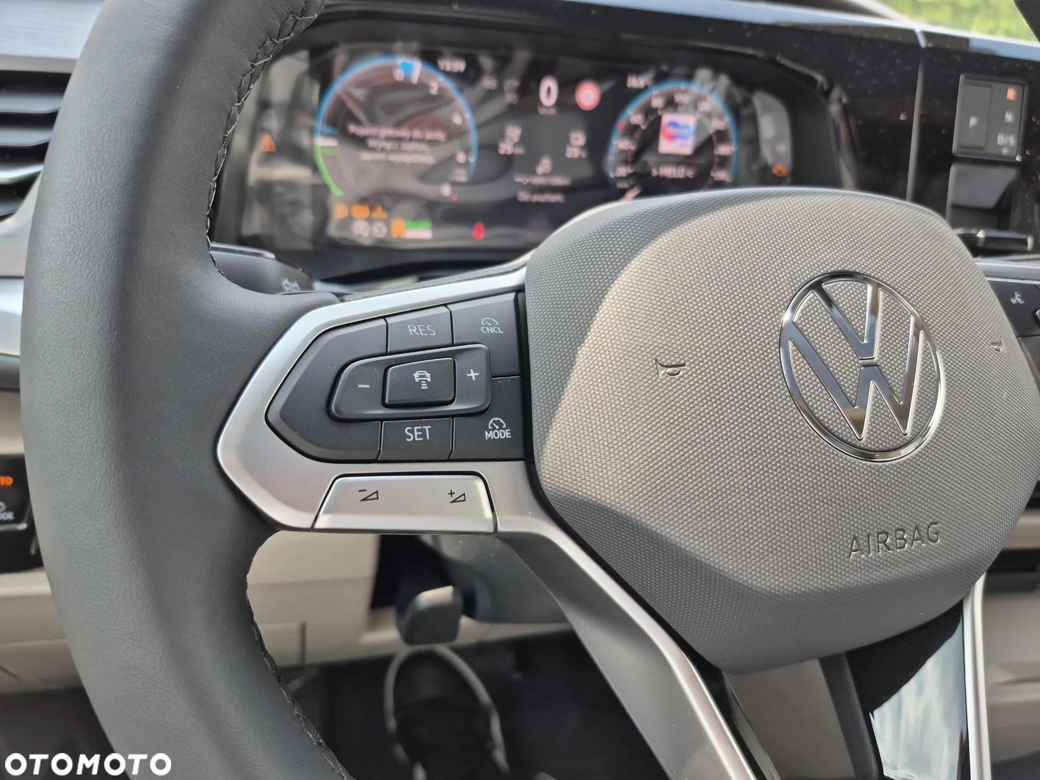 Volkswagen Multivan 1.5 eHybrid PHEV 4Motion L2 Edition DSG - 17