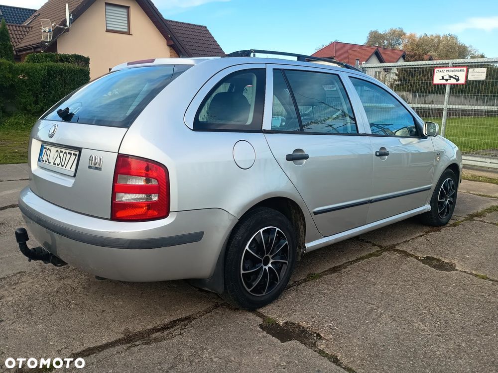 Skoda Fabia 2001 photo 3