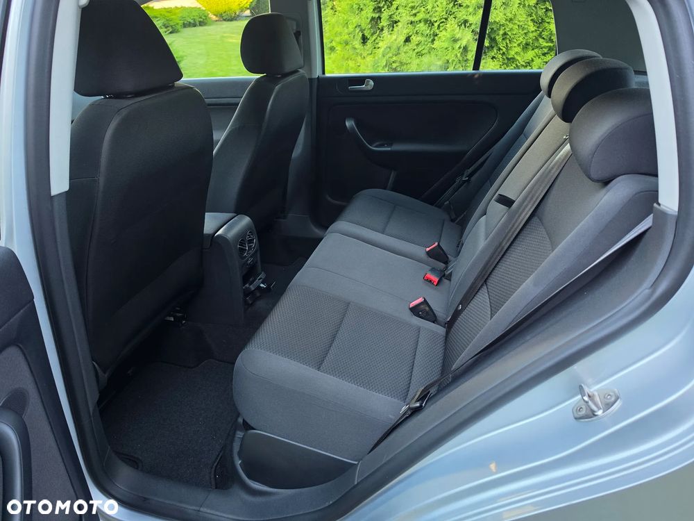 Volkswagen Golf Plus - 16