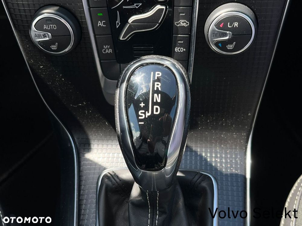 Volvo V40 - 30